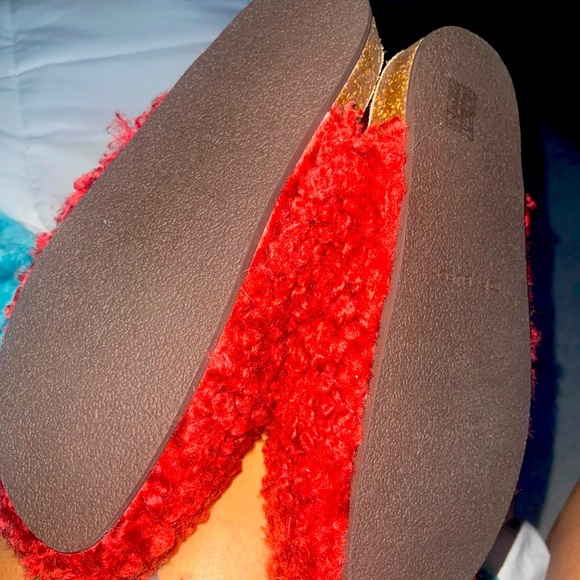 Tory Burch burgundy sheep fur clogs never worn very comfortable size 8 - Picture 2 of 4